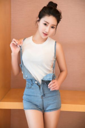 亚洲黄777_BD英语在线播放观看