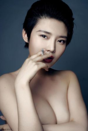 亚洲成aⅴ人片久久青草影院_高清电影免费在线