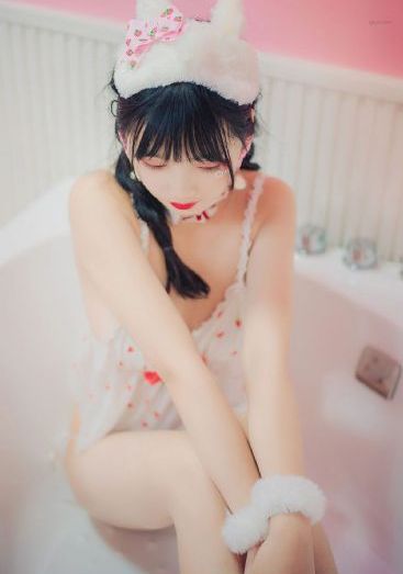 18岁免费看黄片视频美女_蓝光完整版观看